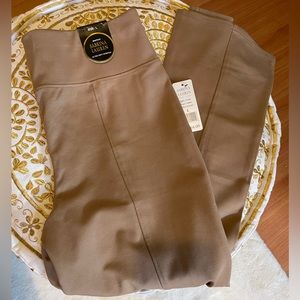 Brand new with tags Sabrina Lauren pull on stretchy dress slacks in size large